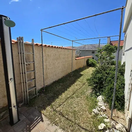 Apartment Benda Pag Town