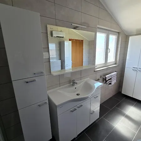 Benda Apartment *
