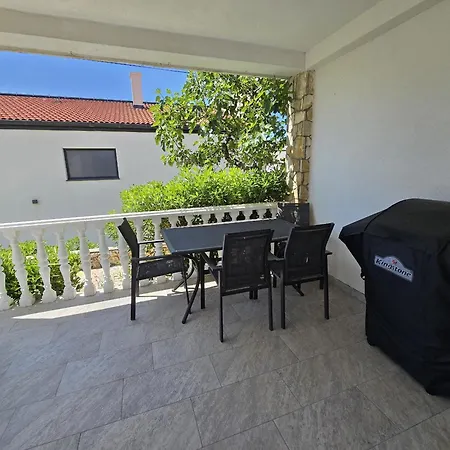 Benda Apartment Pag Town