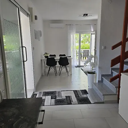 Benda Lejlighed Pag Town